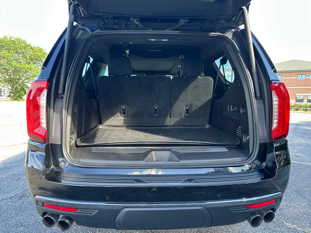 Used 2023 GMC Yukon XL Denali Ultimate AWD/4WD image 26