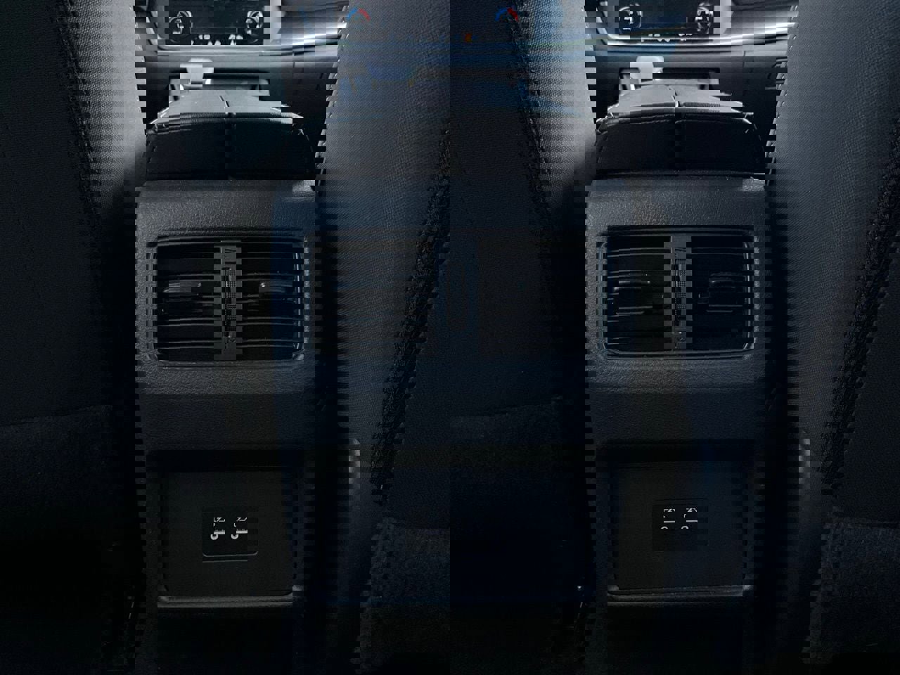 Used 2025 Nissan Rogue SV image 13