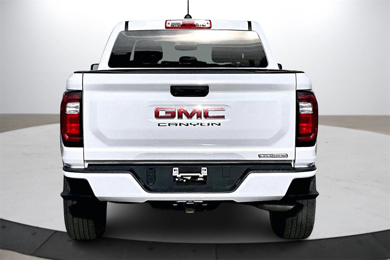 Used 2024 GMC Canyon Elevation w/ Trailering Package image 8