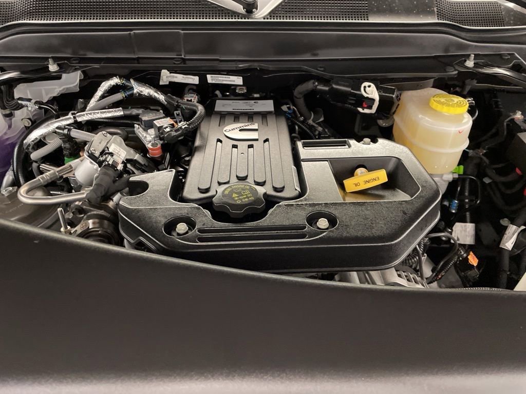 New 2026 RAM 2500 Laramie AWD/4WD image 24