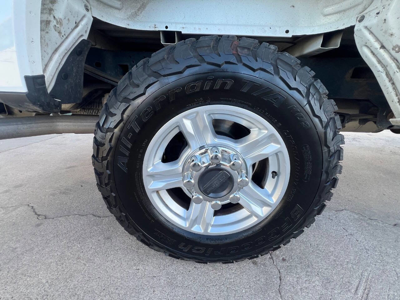 Used 2017 Ford F250 XL w/ Power Equipment Group AWD/4WD image 9