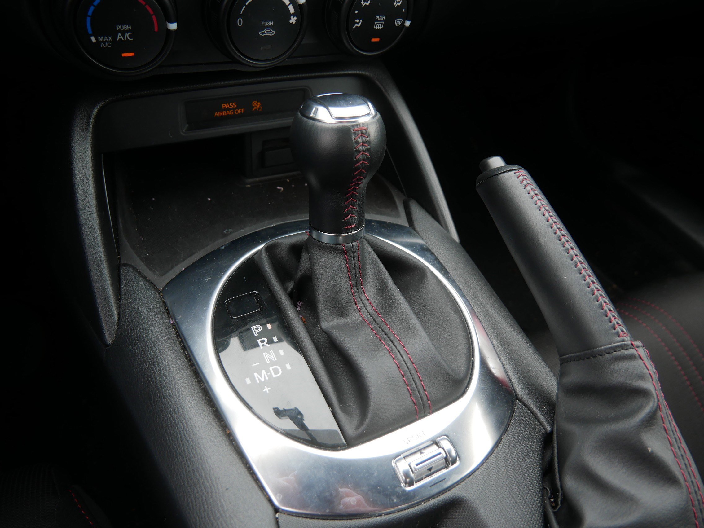 Used 2016 MAZDA MX-5 Miata Club RWD image 25