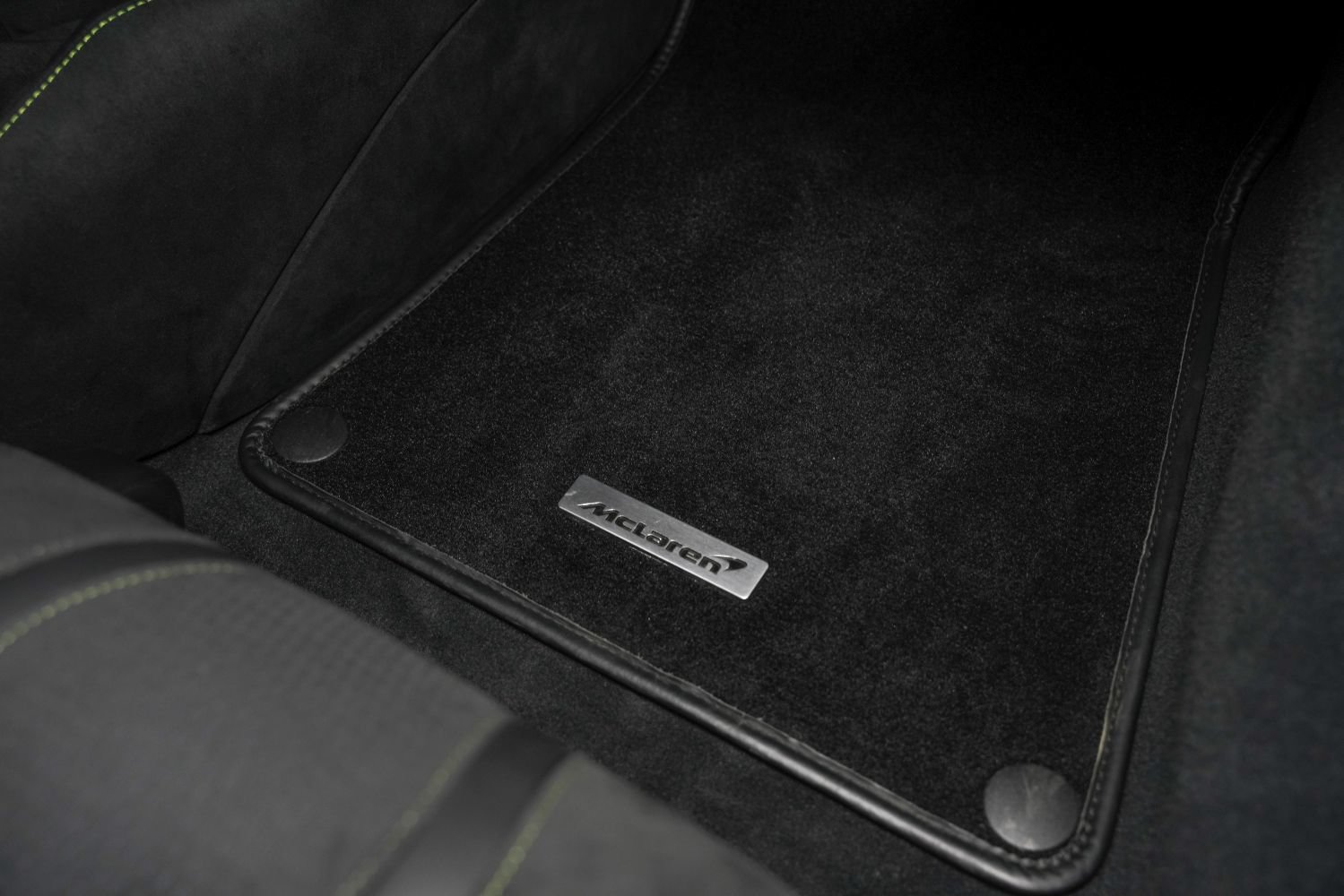 Used 2024 McLaren 750S Spider RWD image 33