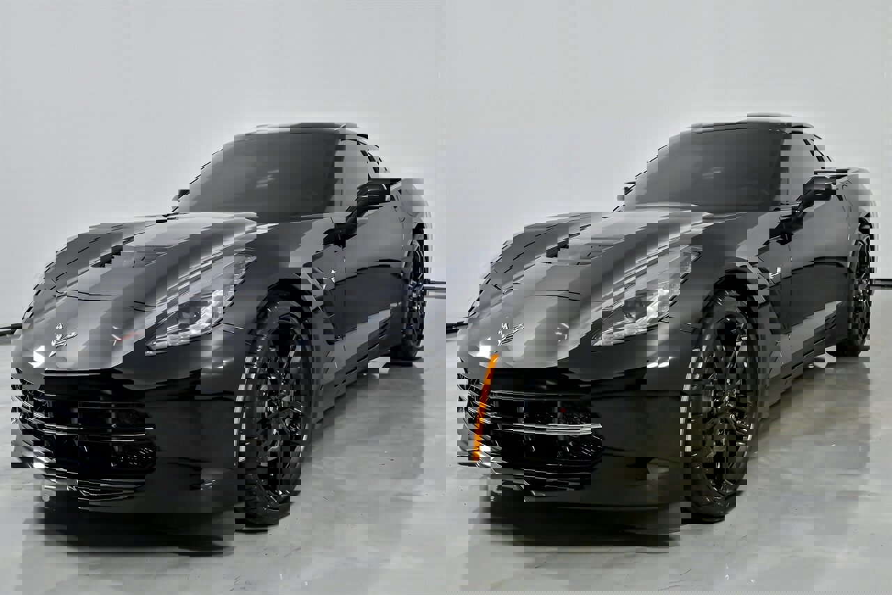 Used 2019 Chevrolet Corvette Stingray Coupe w/ 1LT image 6