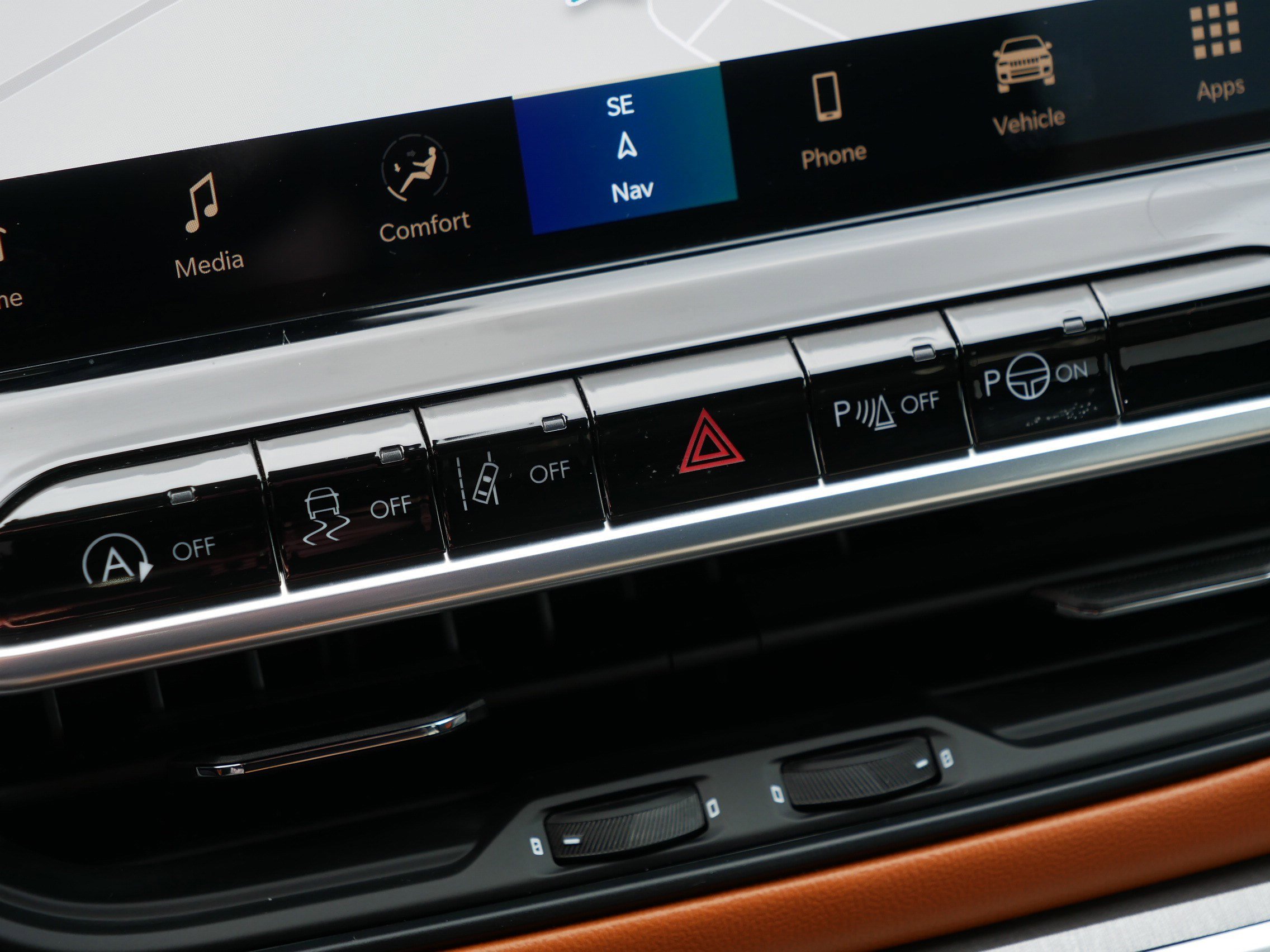 Used 2024 Jeep Compass Limited w/ Elite Group image 33