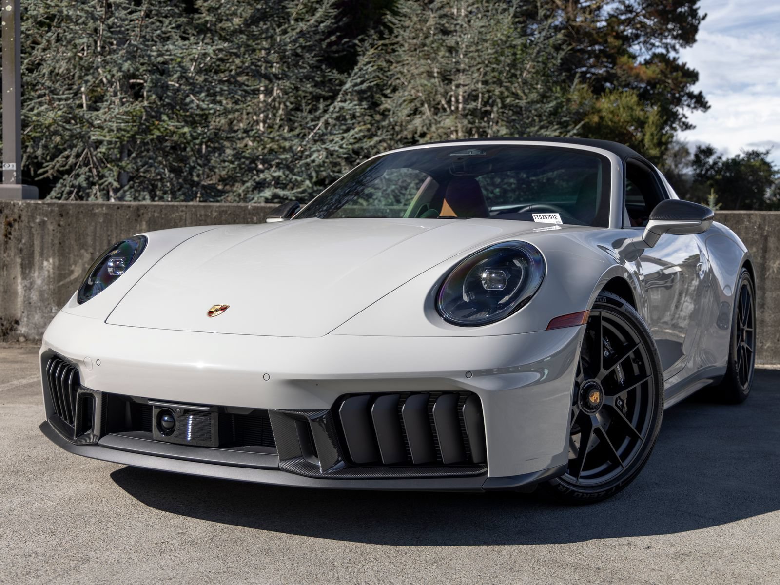 Certified 2026 Porsche 911 Targa 4 GTS AWD/4WD image 23