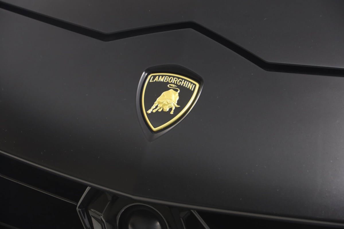 Used 2022 Lamborghini Urus AWD/4WD image 25