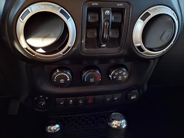 Used 2015 Jeep Wrangler Unlimited Sahara w/ Dual Top Group image 16