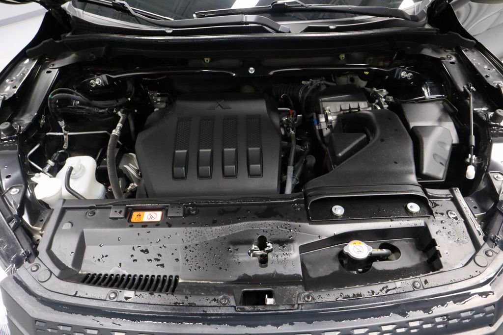 Used 2025 Mitsubishi Eclipse Cross SE AWD/4WD image 18