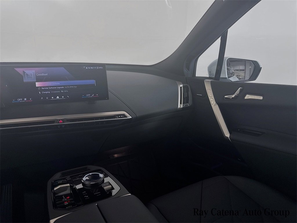 Used 2025 BMW iX xDrive50 w/ Premium Package image 24