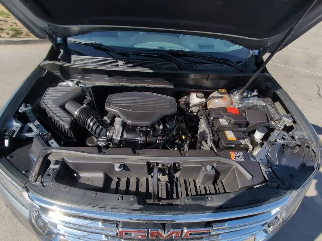 Used 2023 GMC Acadia SLT w/ Technology Package FWD image 34