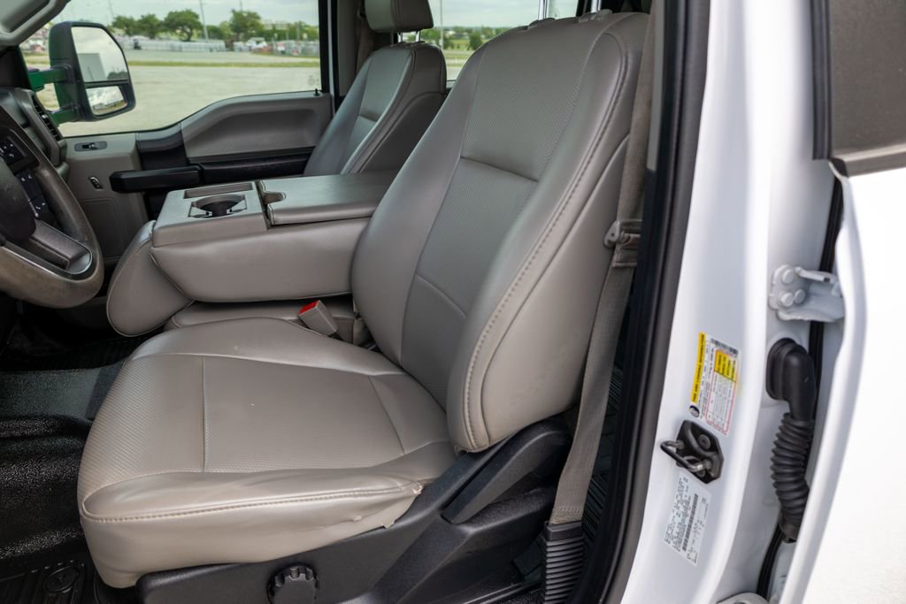 Used 2019 Ford F350 XL w/ Power Equipment Group image 10