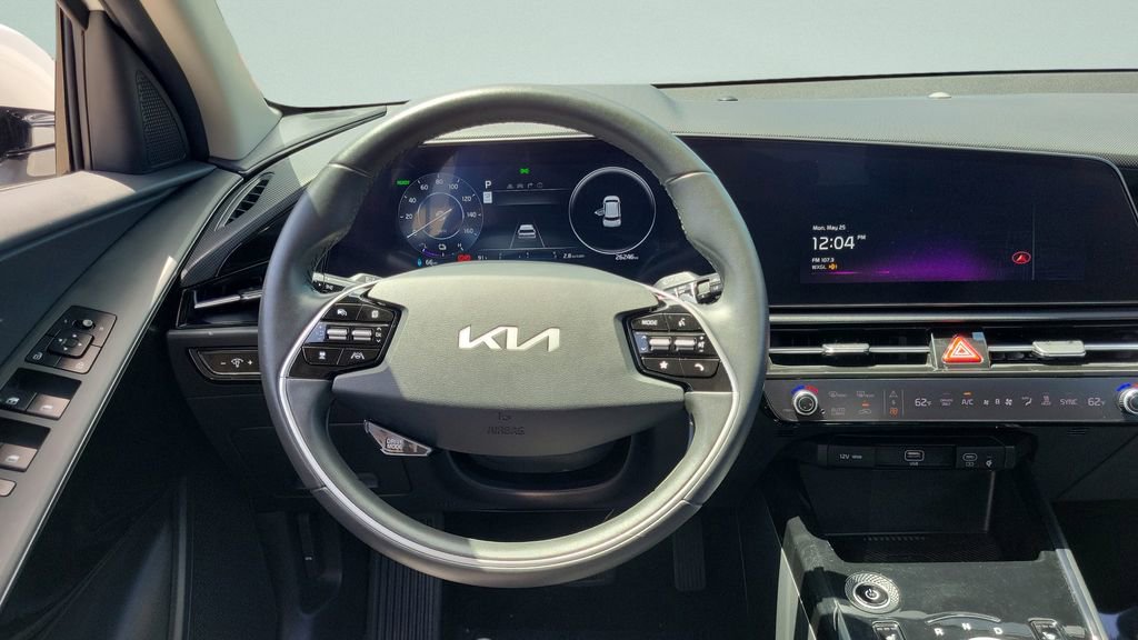 Used 2024 Kia Niro Wind FWD image 12