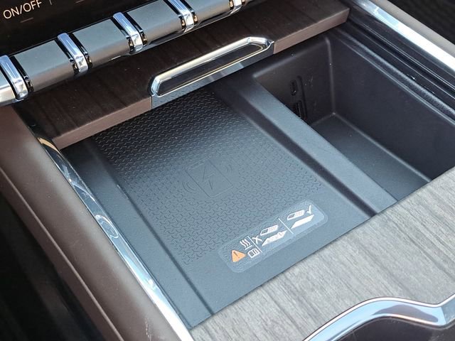 New 2026 GMC Acadia Denali Ultimate w/ LPO, Floor Liner Package image 24