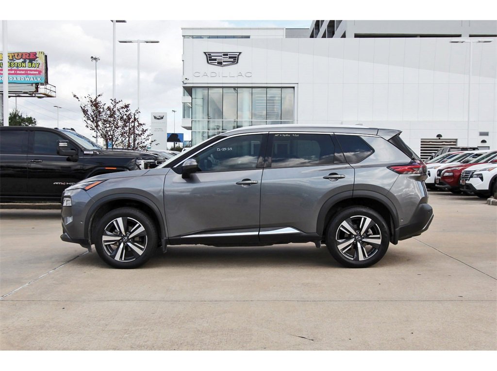 Used 2023 Nissan Rogue SL w/ SL Premium Package image 3