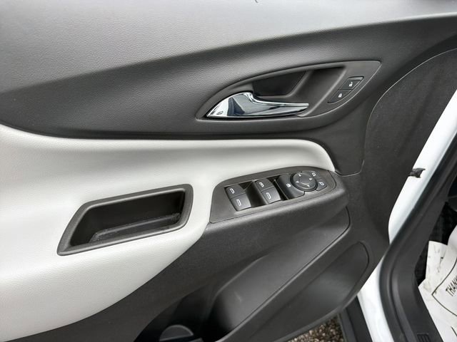 Used 2023 Chevrolet Equinox LS w/ LPO, Floor Liner Package image 15