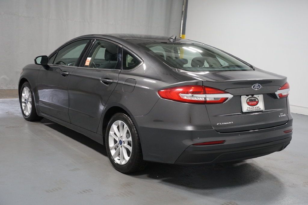 Used 2020 Ford Fusion SE FWD image 6