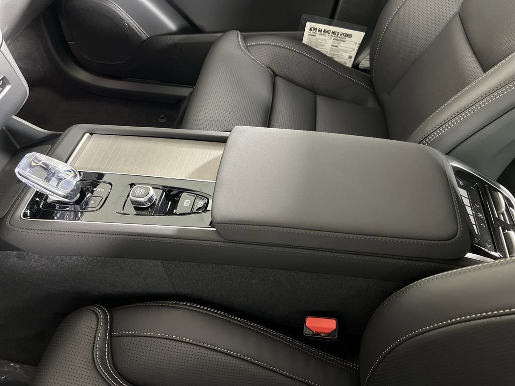 New 2026 Volvo XC90 B6 Ultra image 21