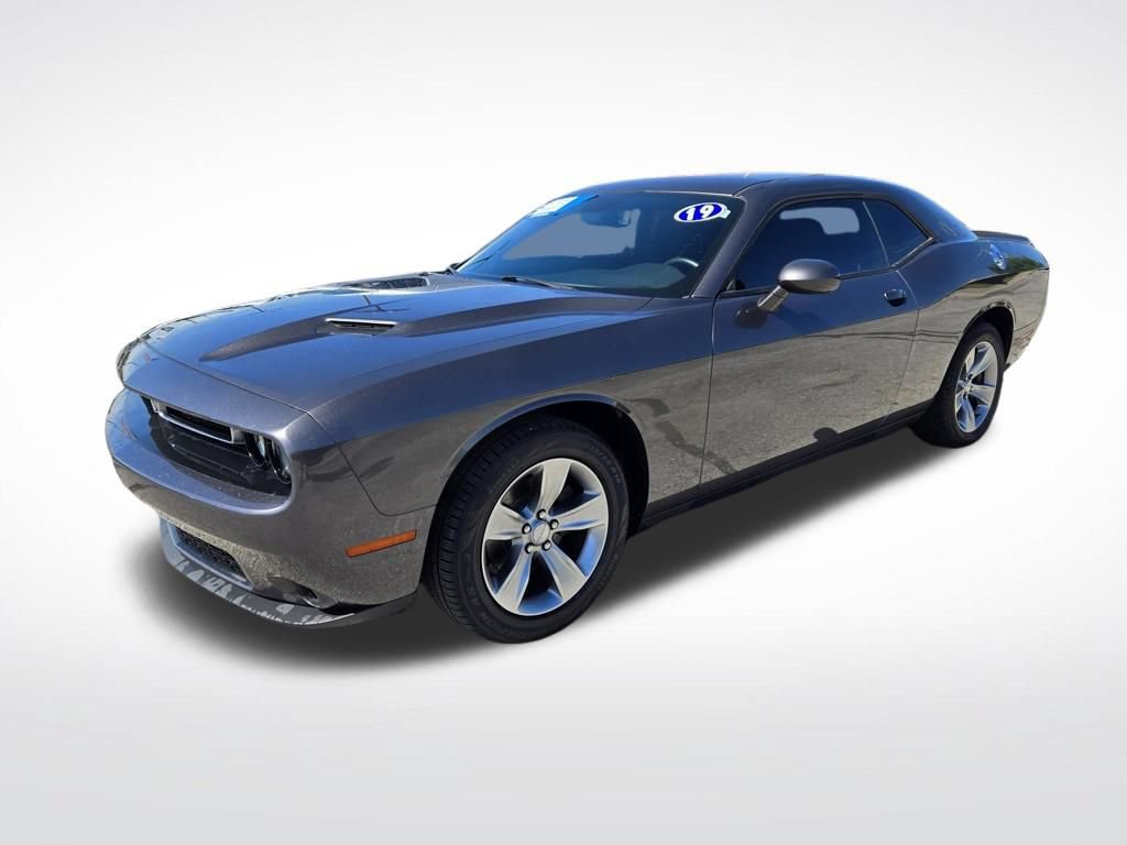 Used 2019 Dodge Challenger SXT RWD image 7