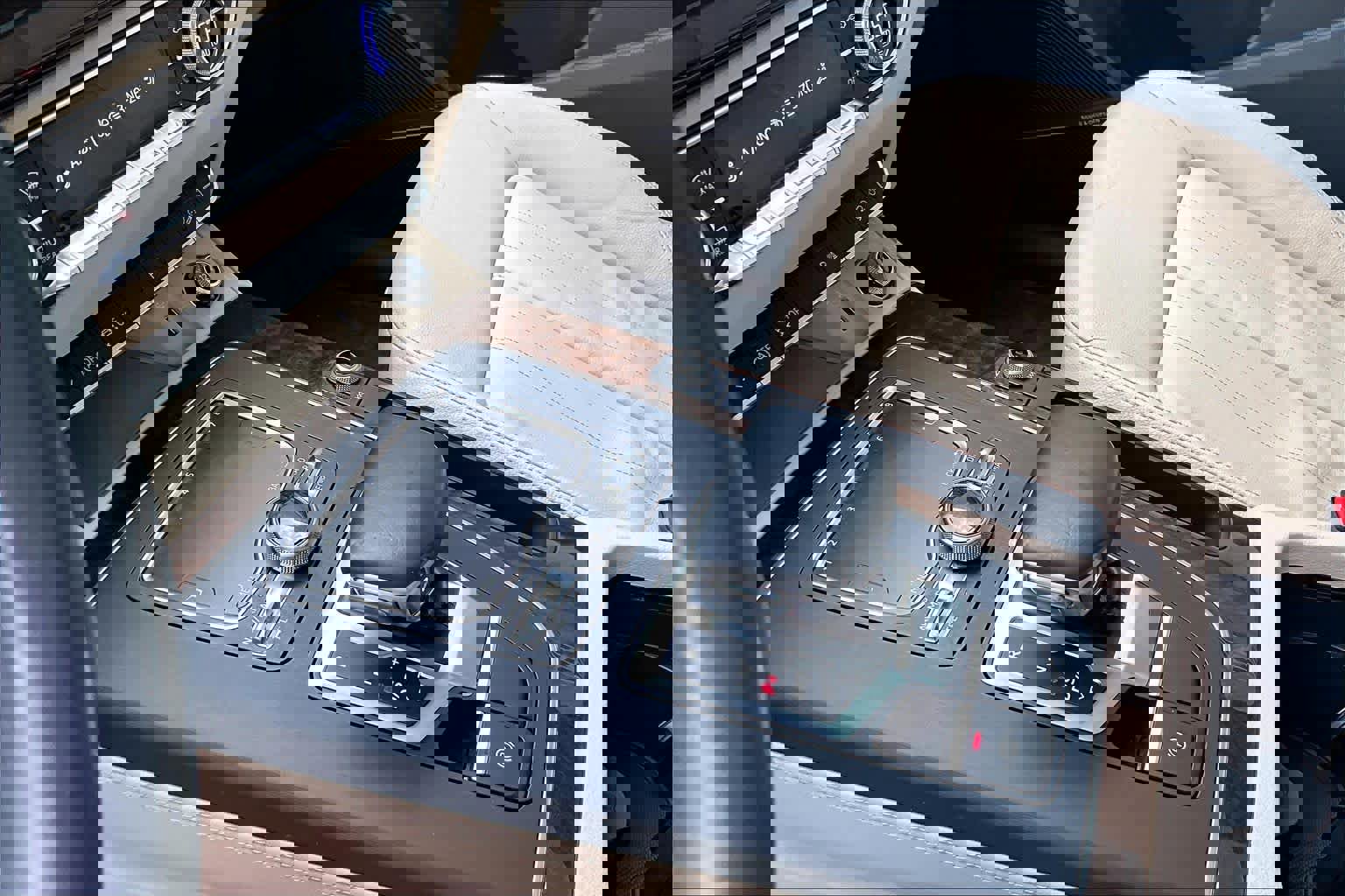 Used 2018 Audi Q5 Prestige w/ Prestige Package image 15