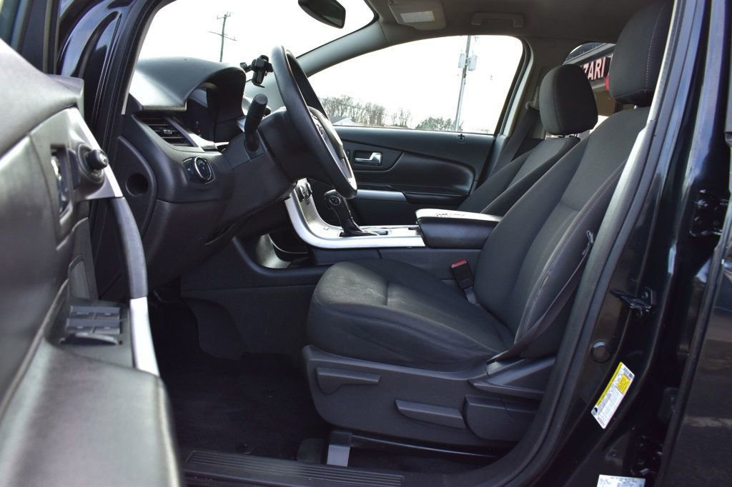 Used 2013 Ford Edge SE FWD image 14