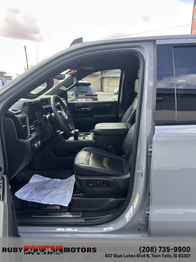 Used 2024 GMC Sierra 1500 AT4 w/ Technology Package image 16