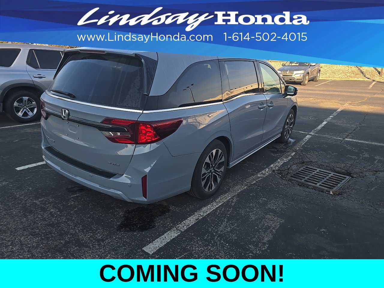 Used 2025 Honda Odyssey Elite image 3