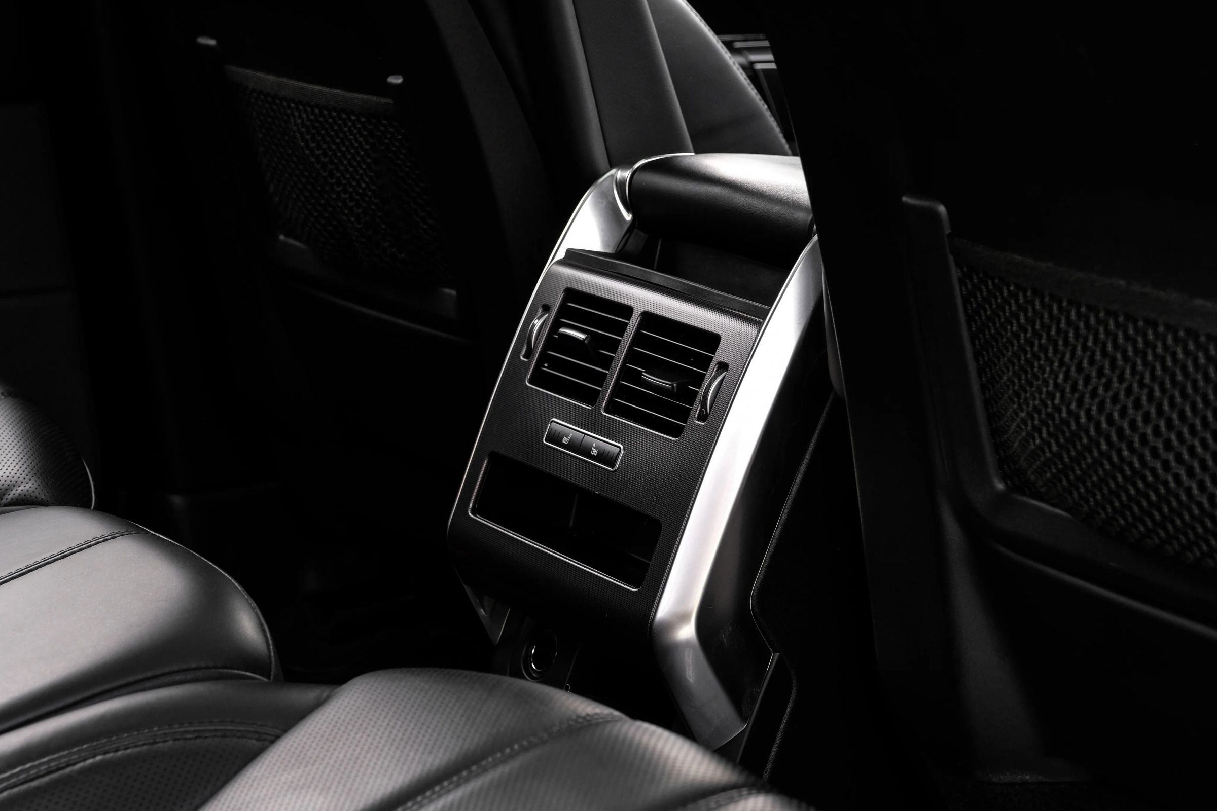 Used 2017 Land Rover Range Rover Sport image 38