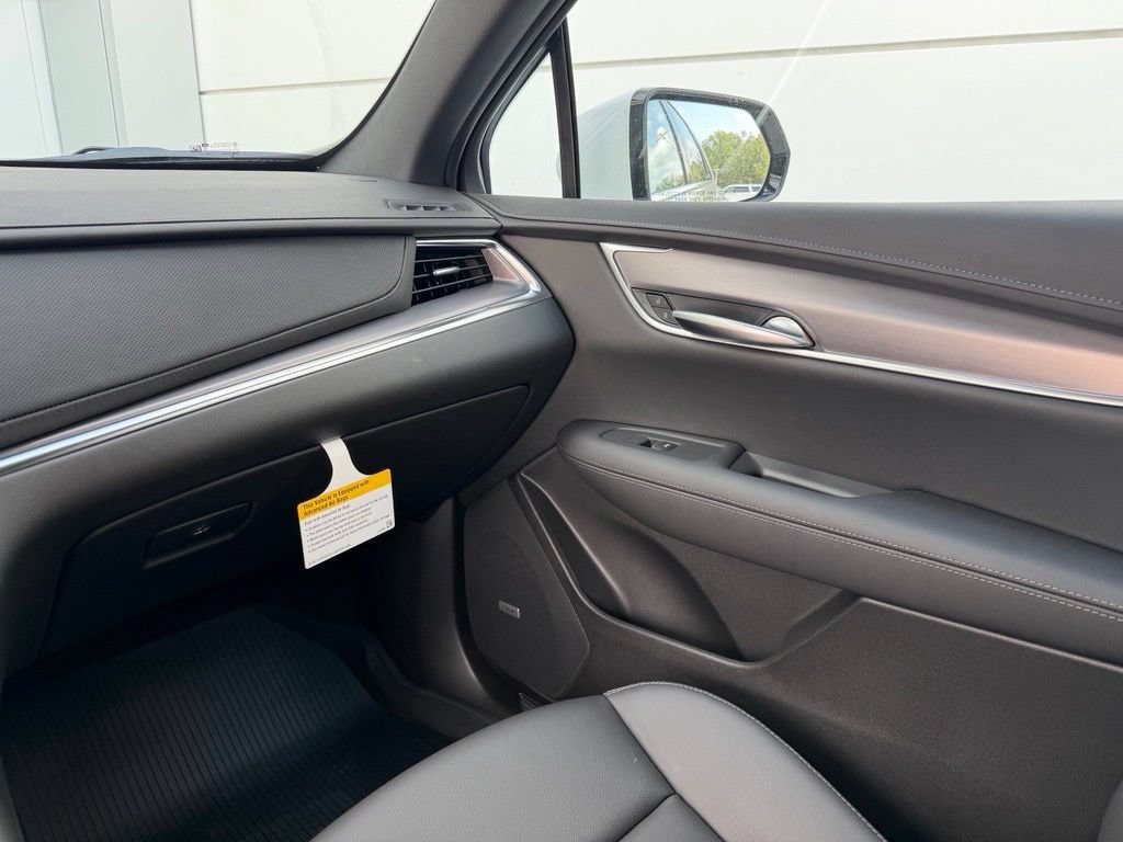 New 2026 Cadillac XT5 Luxury w/ LPO, Floor Liner Package FWD image 27