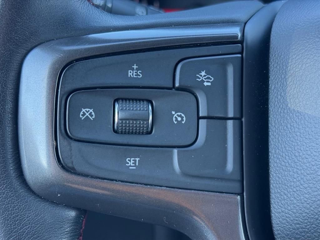 Used 2021 Chevrolet Suburban RST w/ Rear Media and Nav Package image 18