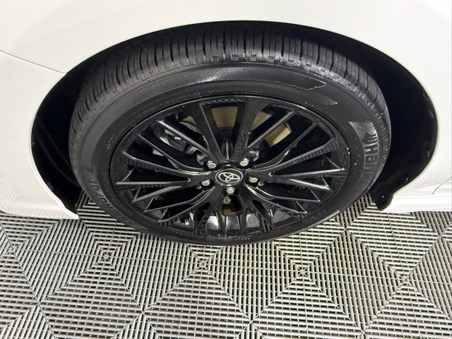 Used 2022 Toyota Camry SE image 13