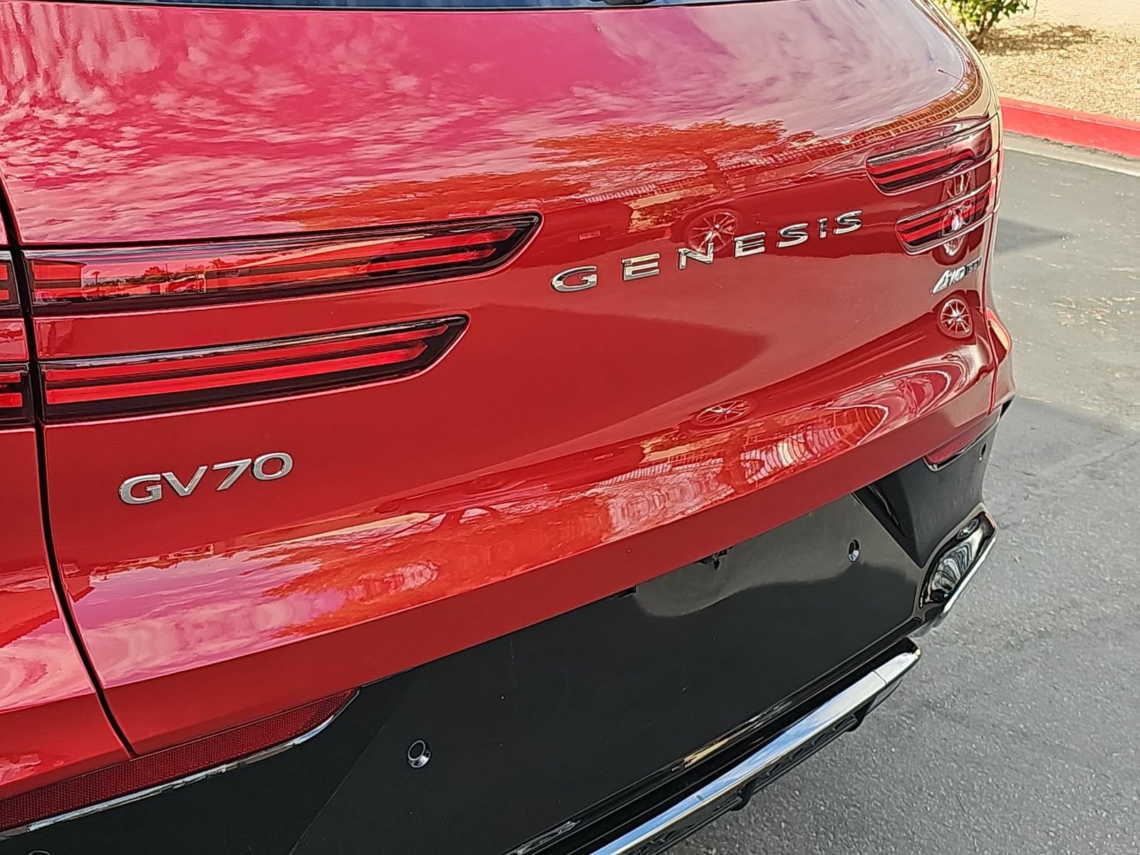 Certified 2026 Genesis GV70 3.5T Sport Prestige AWD/4WD image 11