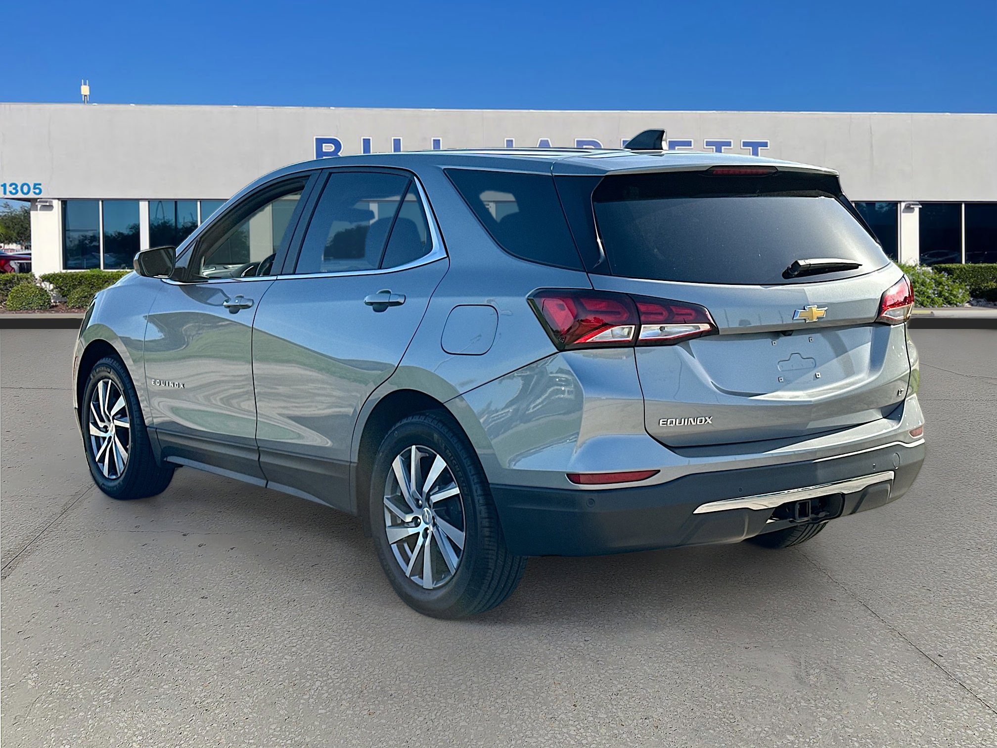 Used 2024 Chevrolet Equinox LT FWD image 5
