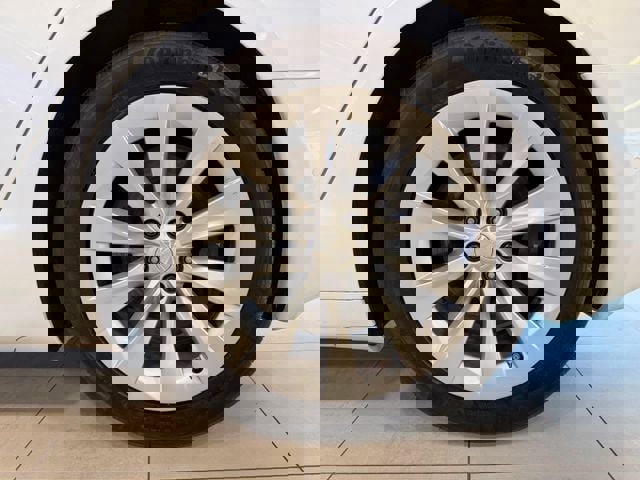 Used 2019 Tesla Model S Long Range AWD/4WD image 38