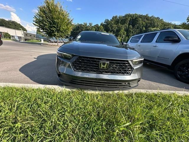 Used 2023 Honda Accord EX image 7