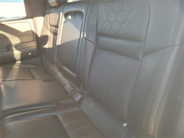 Used 2022 Nissan Frontier PRO-4X w/ Pro-4X Premium Package image 15