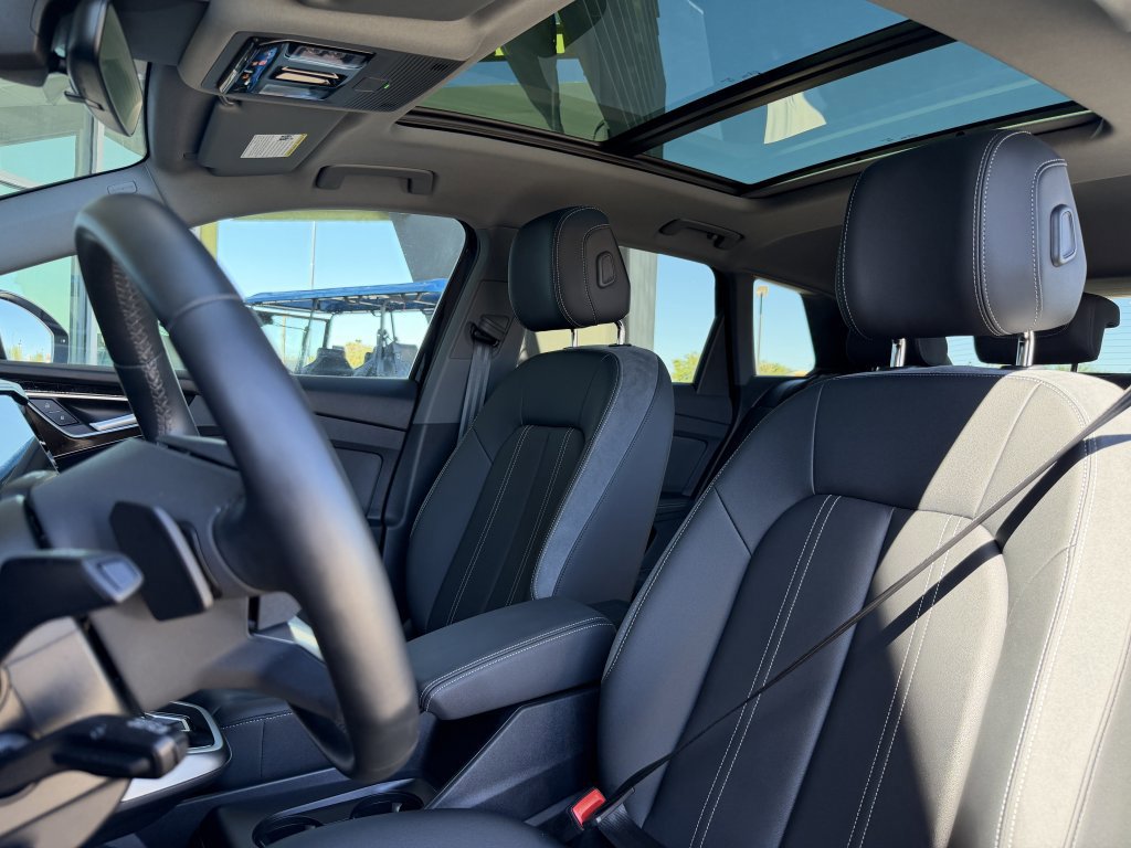 Used 2024 Audi Q4 e-tron Premium image 30