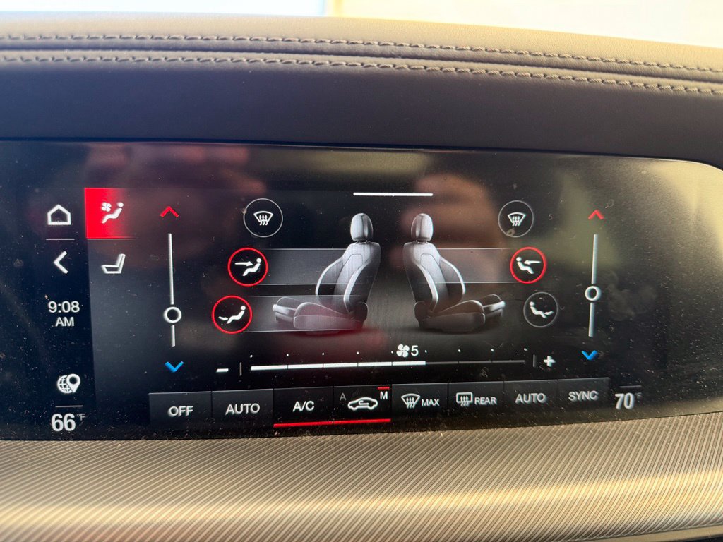 Used 2022 Alfa Romeo Stelvio Veloce AWD/4WD image 22