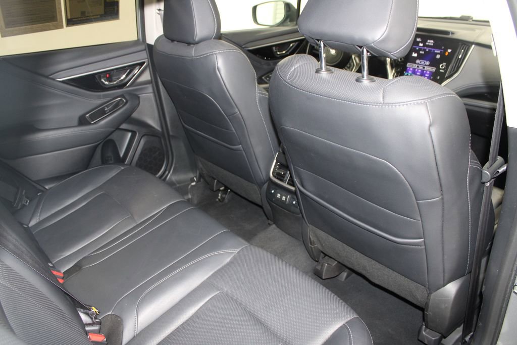 Used 2022 Subaru Outback Limited image 31