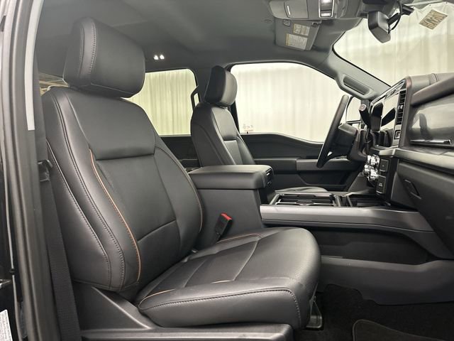 New 2026 Ford F350 Lariat w/ Black Appearance Package image 27