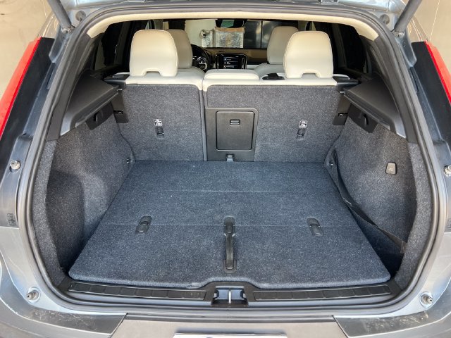 Used 2019 Volvo XC40 T5 Momentum AWD/4WD image 24