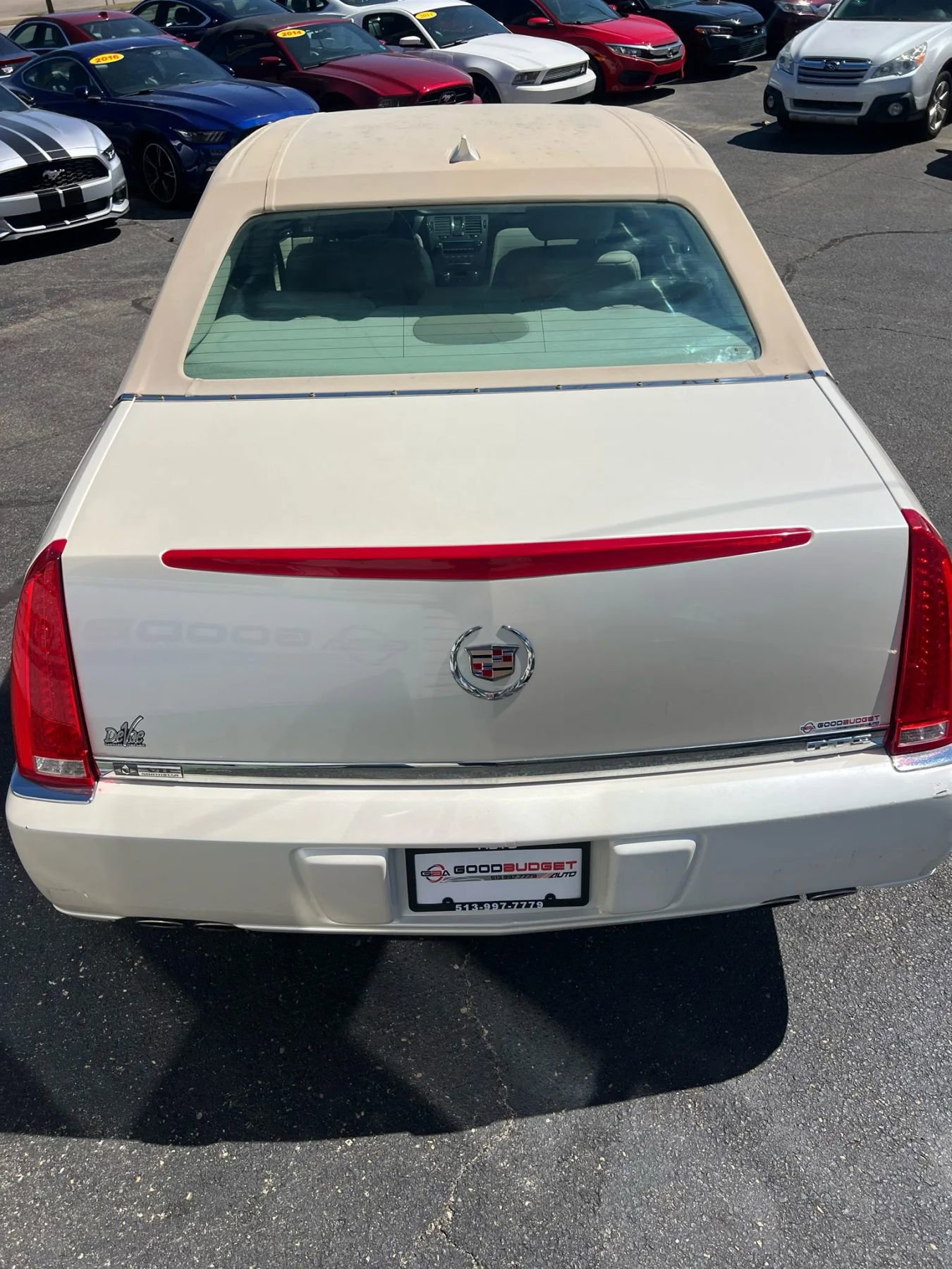 Used 2009 Cadillac DTS w/ Trunk Convenience Package FWD image 16