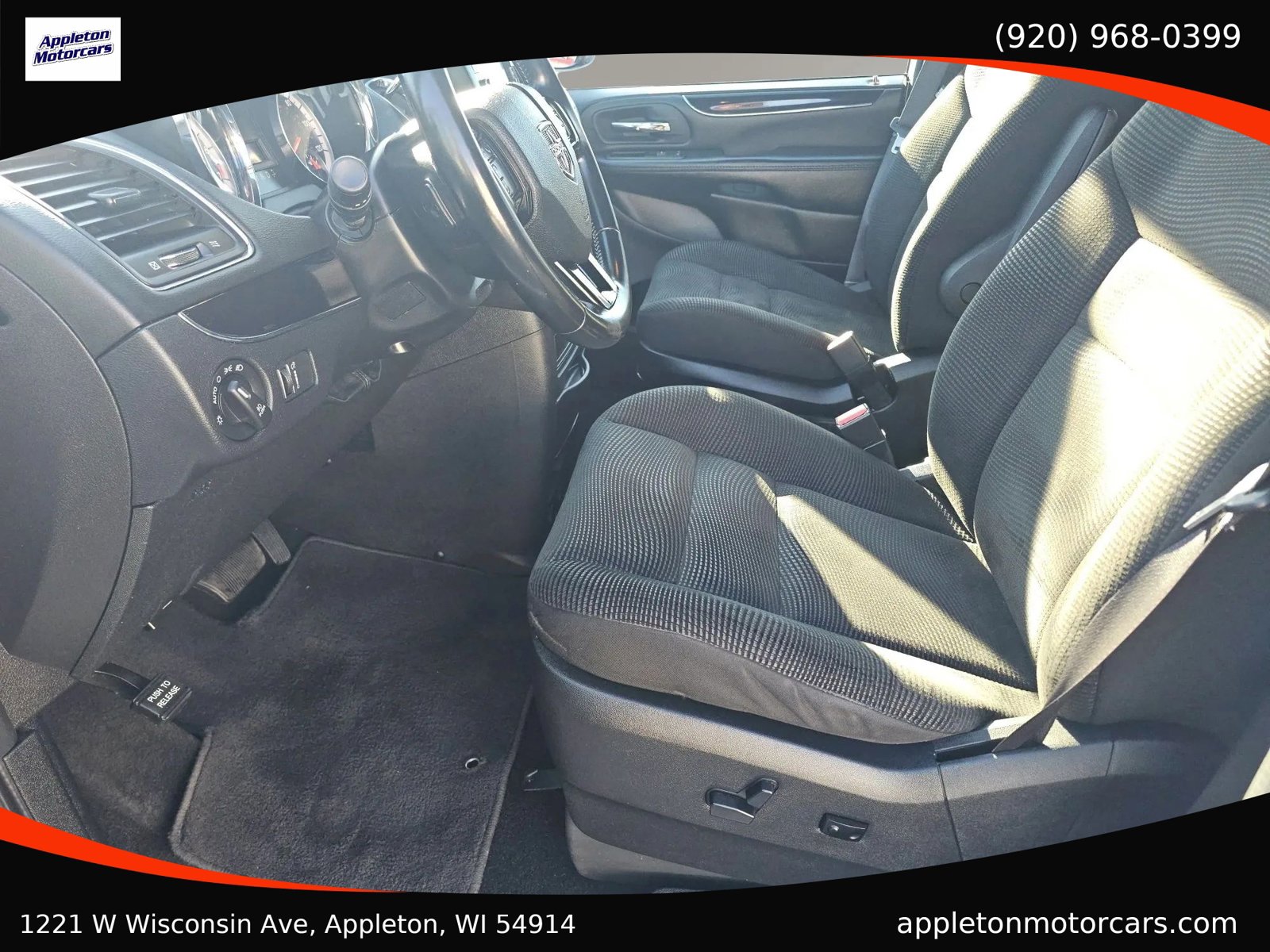 Used 2020 Dodge Grand Caravan SE image 13