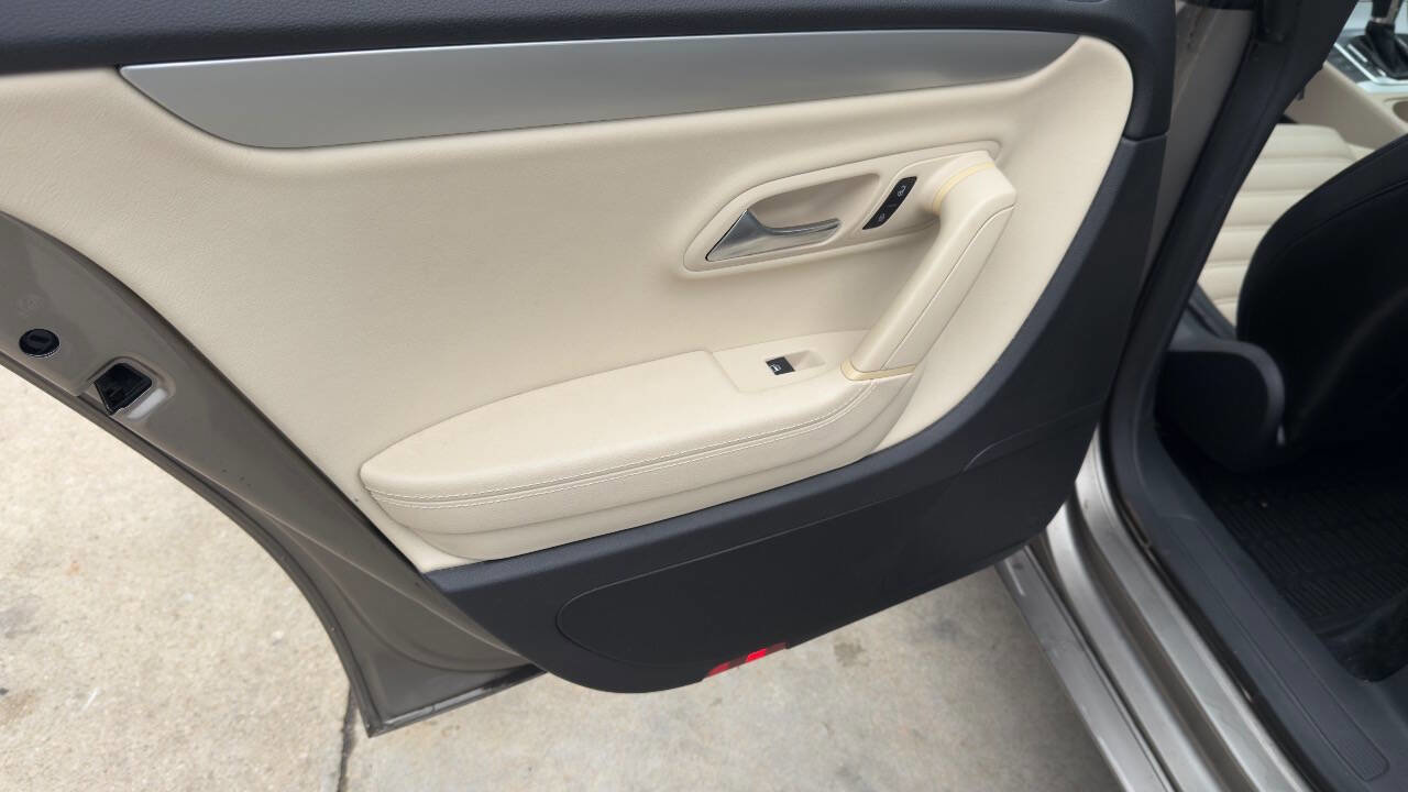 Used 2012 Volkswagen CC Sport image 32