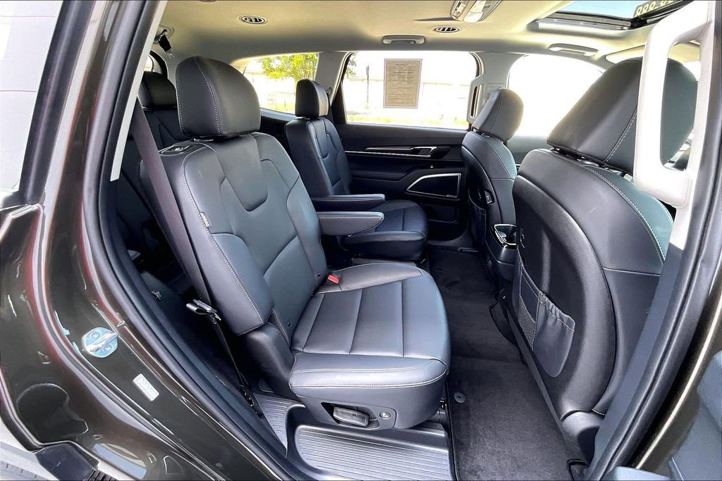 Used 2025 Kia Telluride S AWD/4WD image 27