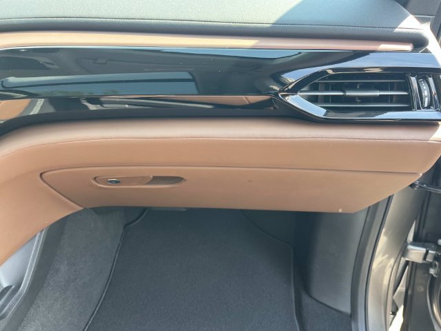 Used 2025 Acura MDX w/ Technology Package FWD image 29