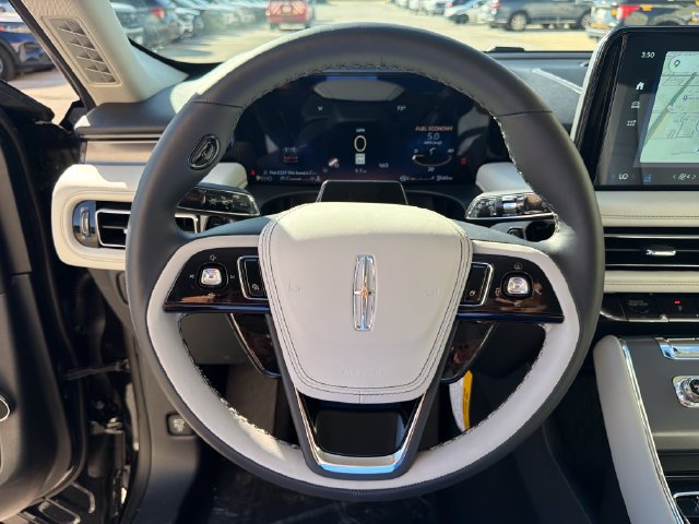 New 2027 Lincoln Aviator AWD image 26