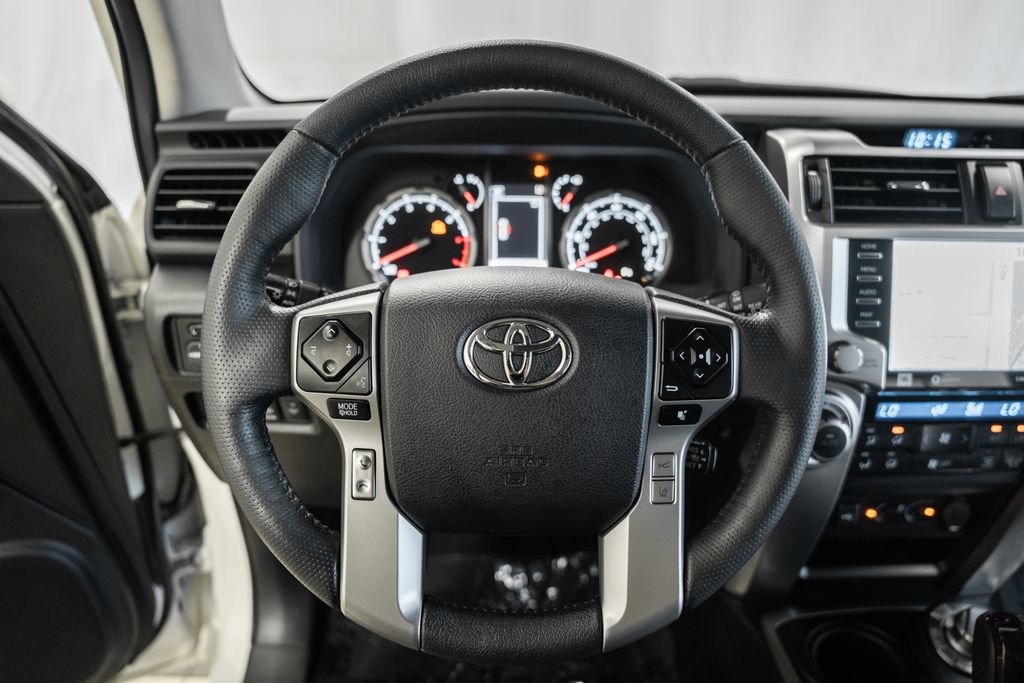 Used 2023 Toyota 4Runner Limited AWD/4WD image 28