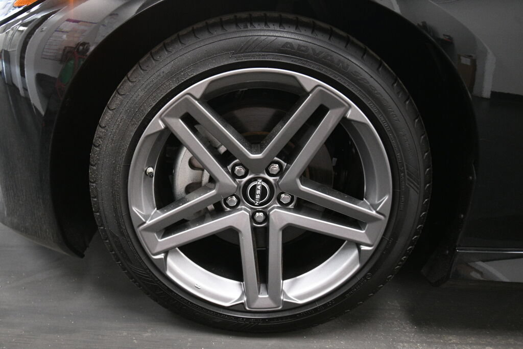 Used 2025 Nissan Z Sport w/ Floor Mat Package RWD image 28