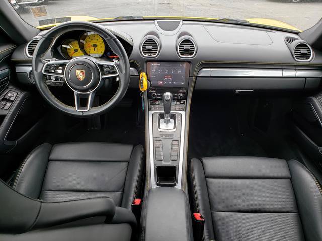 Used 2019 Porsche 718 Cayman RWD image 16
